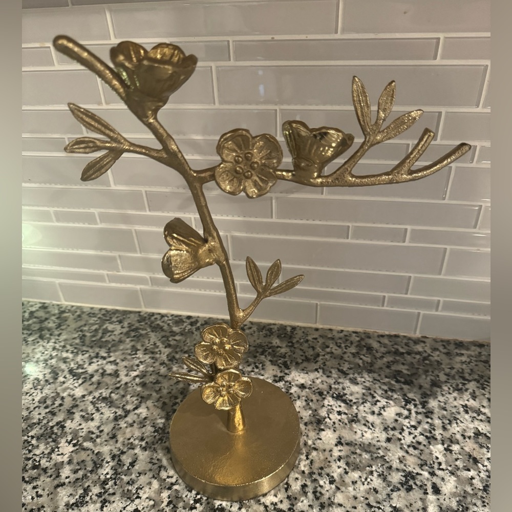 Jewelry stand
